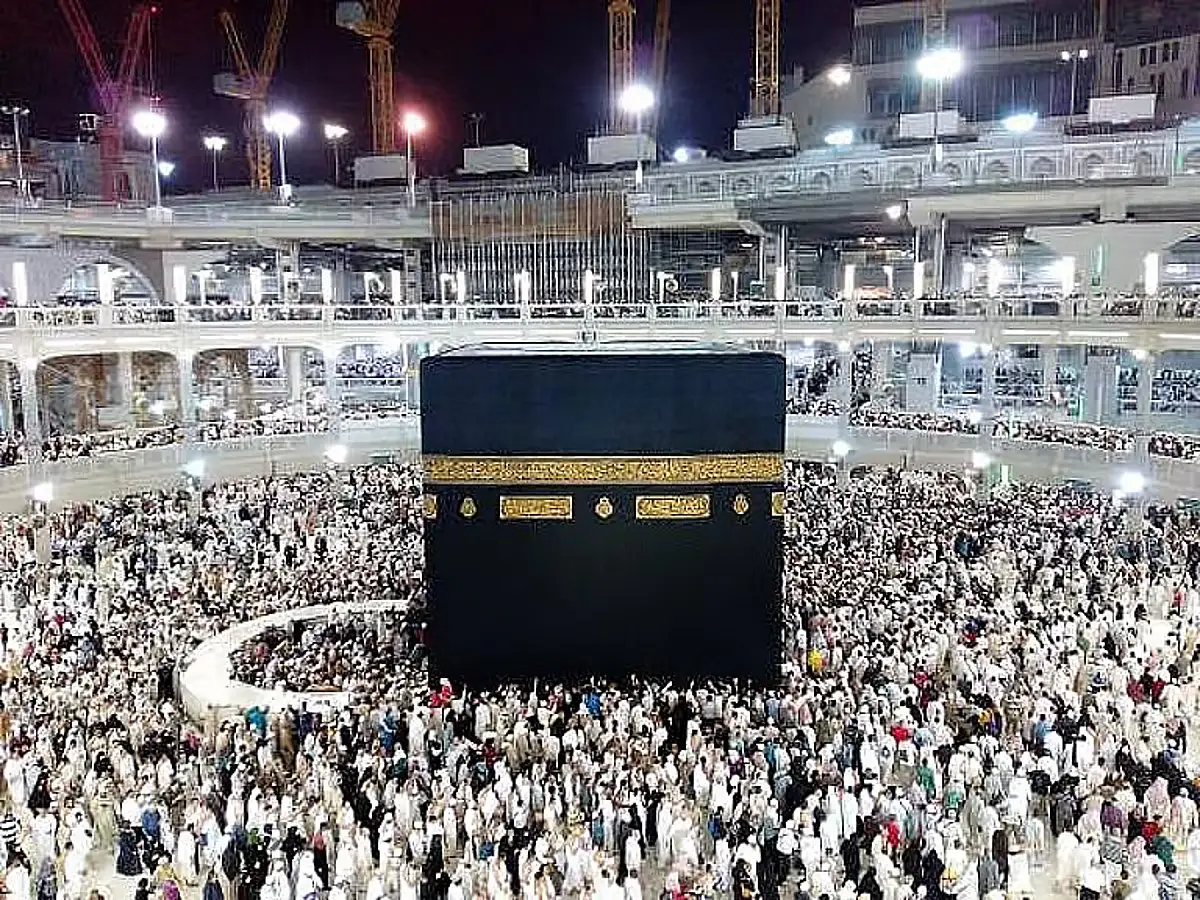 رسمياً: السعودية تحدد انواع التأشيرات التي تخول حامليها اداء مناسك العمرة في الموسم الجديد