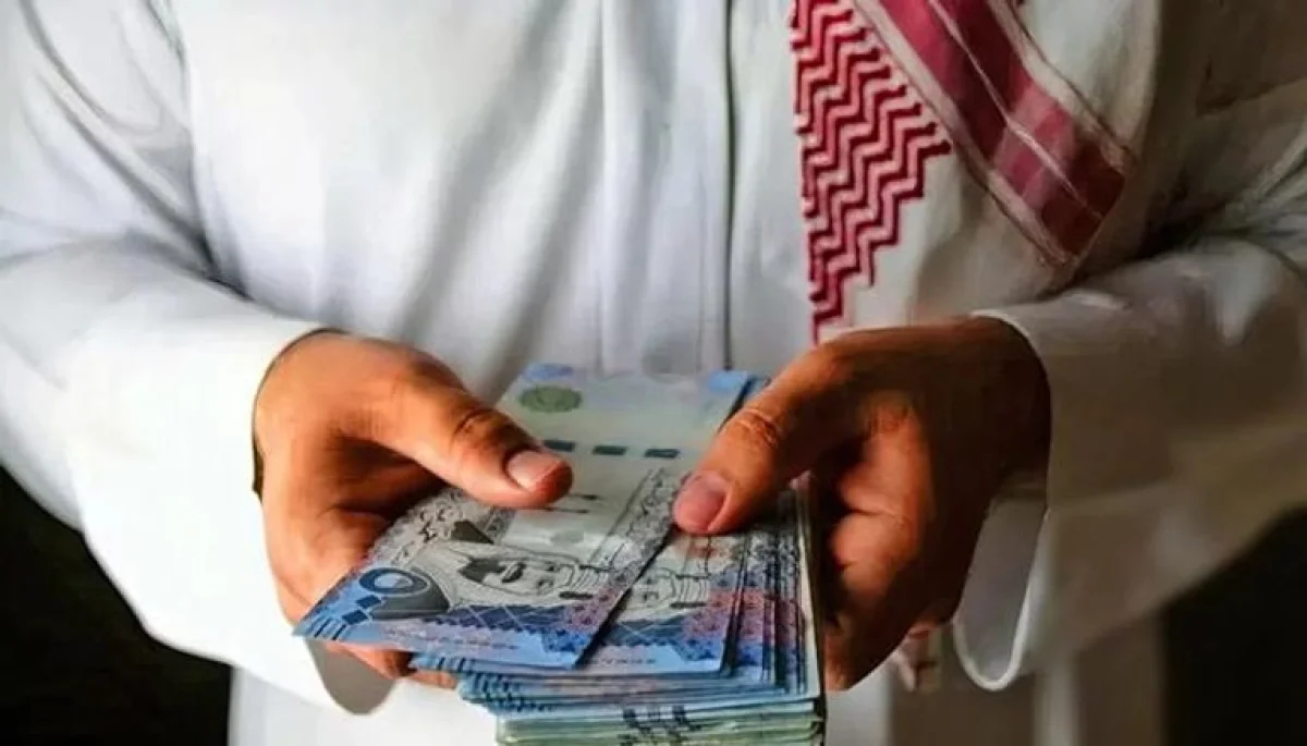 قرار حاسم يخفض حد الإقرار الجمركي في السعودية إلى 40 ألف ريال