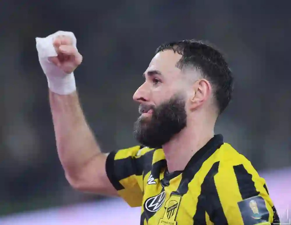 عاجل ورسمياً .. بنزيما يغادر الاتحاد ومحمد نور يكشف من اتخذ القرار 
