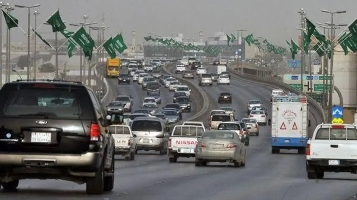 رابط وطريقة التسجيل في منصة المقابل المالي للمركبات في السعودية 1445 وطريقة حساب قيمة تجديد استمارة السيارة حسب حجم المحرك 