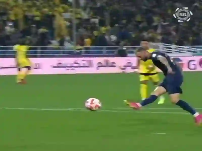 شاهد هدف بريزوفيتش الذي حصل على جائزة أجمل هدف في الجولة 19 من دوري روشن 