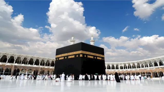 رسمياً: السعودية تطلق خدمة خاصة للمعتمرين المصريين عبر نُسُك 
