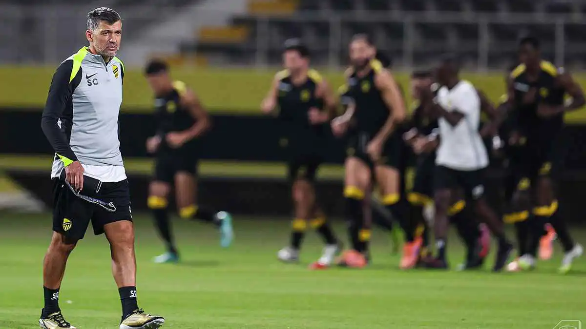 تسريبات: كونسيساو يفتح ابواب الجحيم على نجم الاتحاد وقرار مرتقب للتخلي عن احدهما 
