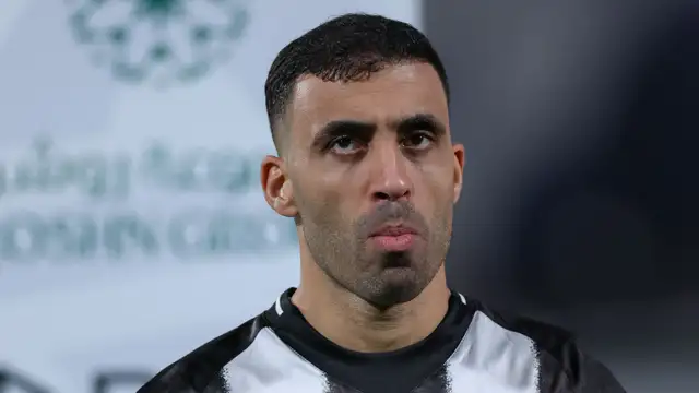 نيران جمهور الشباب تُفتح دفعة واحدة في وجه عبدالرزاق حمدالله بسبب هذه الحركة 