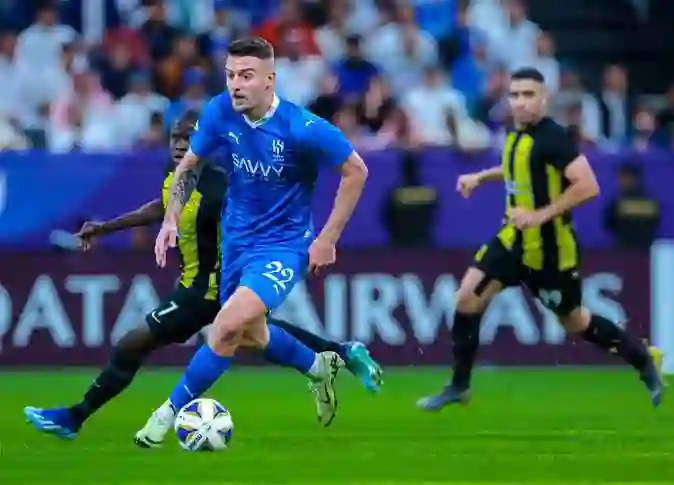 معلومة خطيرة تحسم مواجهة الهلال والاتحاد في نصف نهائي كأس الملك قبل انطلاق صافرة البداية 