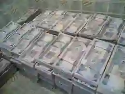 أول حكم قضائي في السعودية يمنح وافد تعويض من هذه الجنسية تعويض بقيمة 180 ألف ريال من كفيله السعودي بعد أن ارتكب معه هذا الخطأ 