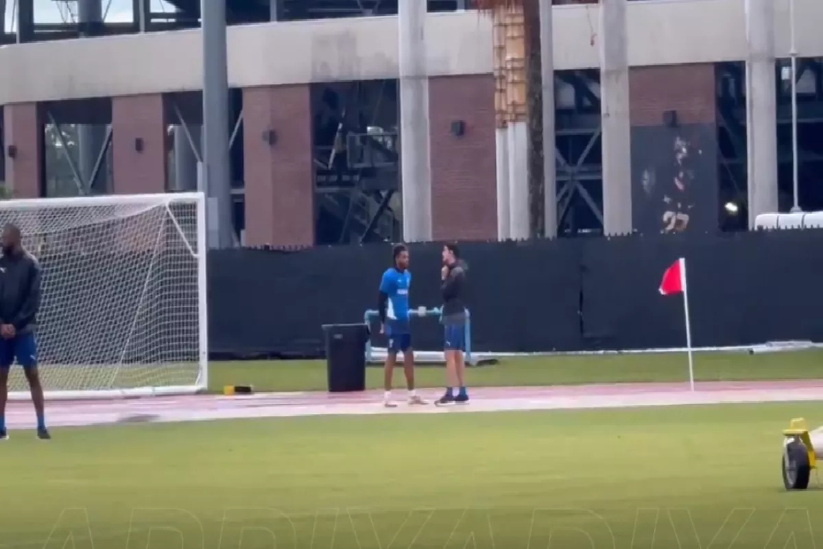 البليهي يطيح بنجم الهلال الشاب ويقصيه بالضربة القاضية عن تشكيلة الفريق قبل ربع نهائي المونديال 
