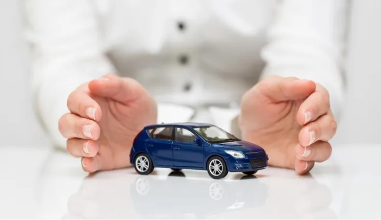 رحلة في التأمين على المركبات: أمور غامضة حول تأخر الوثائق والحلول المتاحة"