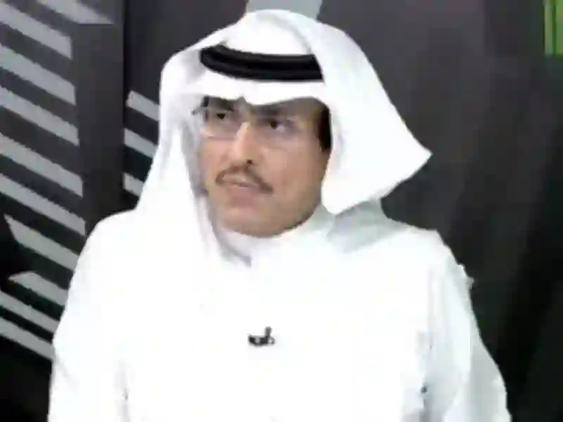 الدويش يلوح بالكرت الأحمر في وجه الأهلي في حال تغيير الشعار بالسيفين والنخلة لهذا السبب 