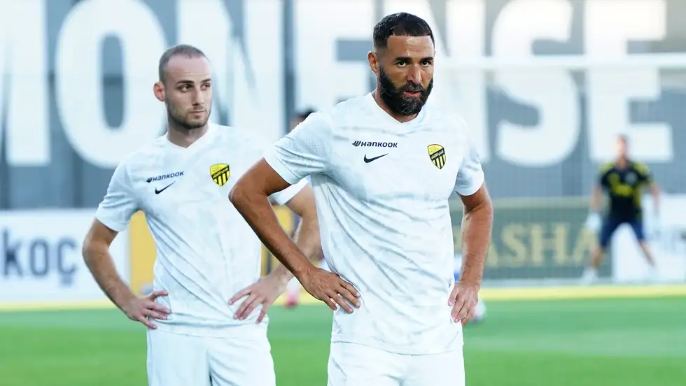 الاتحاد ينتظر أيام صعبة في ديسمبر وكونسيساو يستبق الكارثة بقرار صعب 