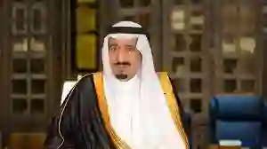 أوامر ملكية عاجلة تحمل بشري سارة للمقيمين في المملكة من 4 جنسيات تسمح لهم بالعمل بحرية وبدون كفيل من هذا التاريخ 