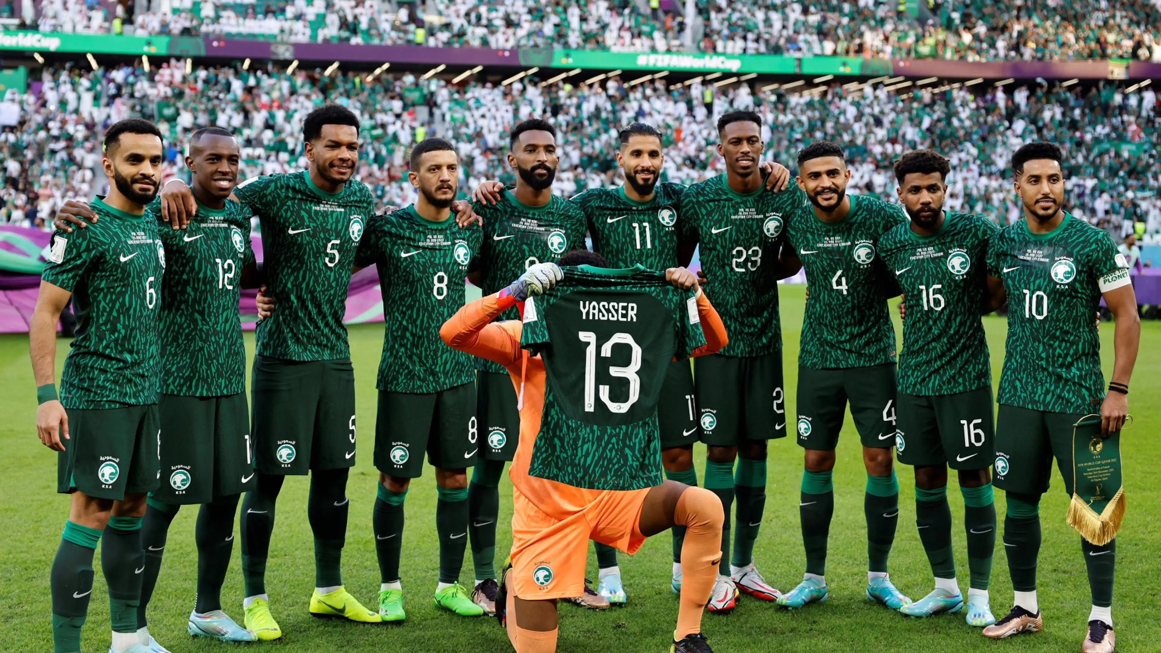بعد الشد والجذب تسريب أخر قائمة للمنتخب الوطني المشاركة في كأس آسيا في قطر ومانشيني يخالف كل التوقعات 
