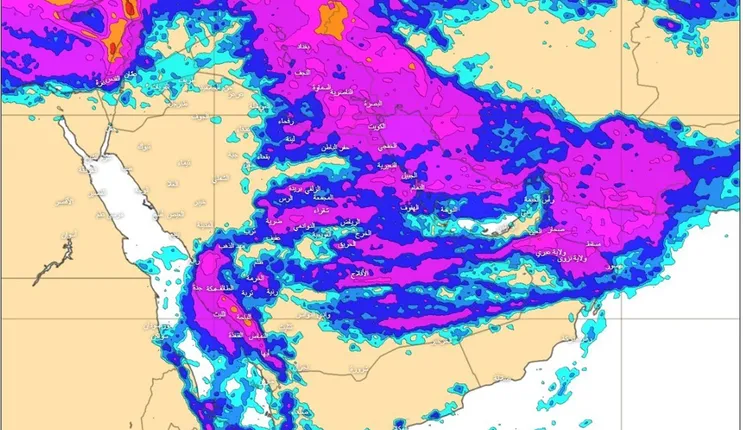 الحصيني يحذر من سيول تقطع شوارع الرياض في هذا الموعد ويطلب من الجميع البقاء في بيوتهم 