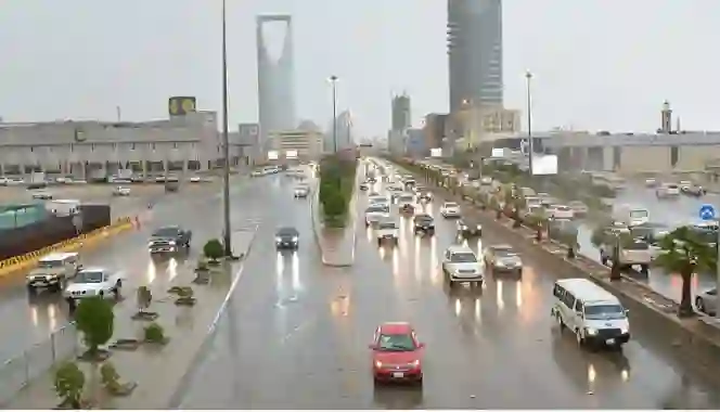 عاجل: الوطني للأرصاد يحدد مناطق الرياض التي ستشهد الهطولات المطرية وجريان السيول اليوم الأربعاء 