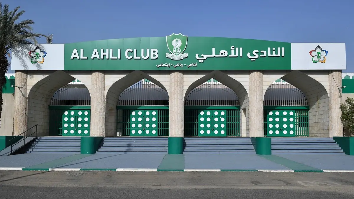 أهلي جدة يكشف تفاصيل غير متوقعة عن نجمه الجديد القادم من الدوري الفرنسي
