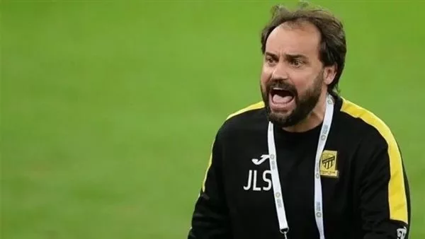 رسمياً: مدرب الاتحاد خرج من الباب ليعود من النافذة لدوري روشن 