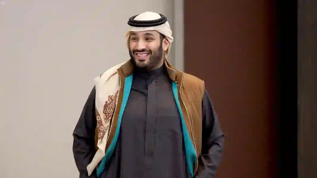 ما هي ماركة جاكت ولي العهد الامير محمد بن سلمان اثناء لقاء لينسي جراهام؟ وكم سعره؟ ومن وين اشتريه؟ 
