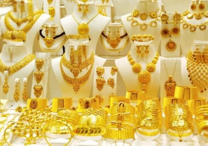 سعر الذهب في السعودية وآخر سعر وصل له الجرام والجنيه والسبيكة في سوق الذهب السعودي بعد ارتفاع الأسعار من جديد 
