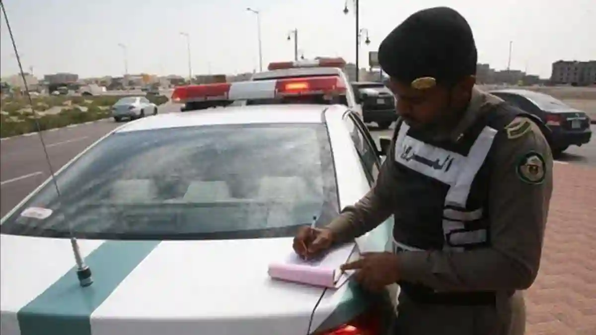 حصري وقبل أن تقع في المخالفة.. المرور السعودي يحدد الحد الأقصى من الركاب المسموح نقله في سيارات الخصوصي ويكشف عن قيمة المخالفة 