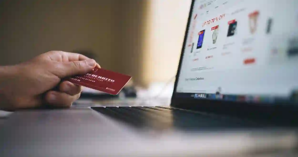 السعودية: قرارات جديدة حول رسوم الدفع بالبطاقات البنكية في نقاط البيع في المملكة  