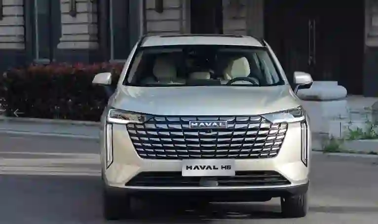 عاجل سيارة صينية بفخامة لكزس وبربع سعرها تغزو أسواق السعودية وتحقق مبيعات خيالية في أيام قليلة