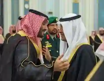 شاهد ولي العهد يستقبل جموع المهنئين بقدوم شهر رمضان 1445 