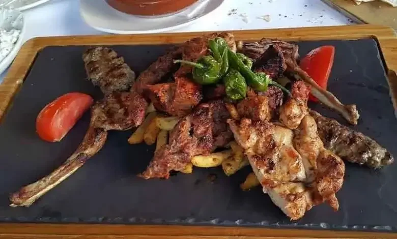 10 مطاعم مضغوط في جدة يجب أن تجربها ولن تندم 