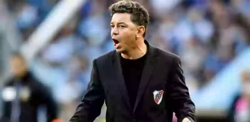 عاجل: الاتحاد يكشف عن مدربه الجديد خليفة سانتوس 