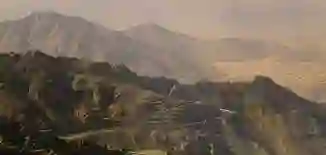 وش سبب تسمية جبال الحجاز بهذا الاسم؟ 