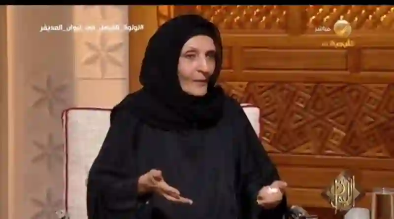 فيديو السينما التي كانت في بيت الملك فيصل في الطائف حين كانت السينمات ممنوعة في السعودية 