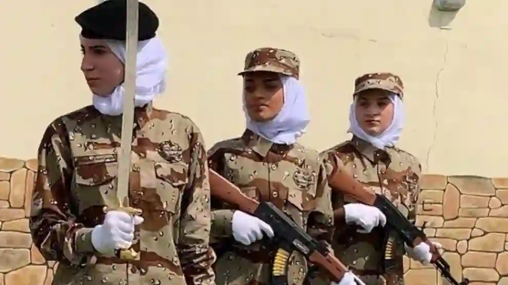 السعودية تحدد الشروط الجديدة لقبول النساء في العسكرية في 1447 