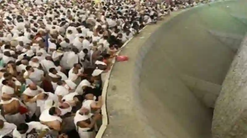 قرارات عاجلة من الحج والعمرة حول تفويج الحجاج الى مشعر الجمرات في باقي أيام التشريق بسبب موجة الحر 