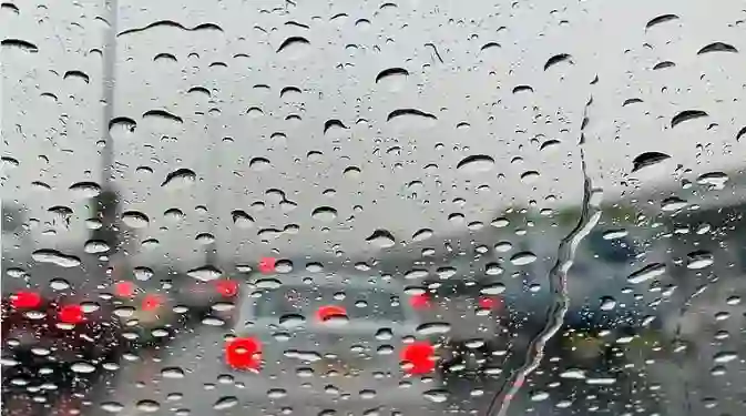 الوطني للأرصاد يحذر سكان الرياض وجدة والشرقية من أمطار غزيرة تسبب جريان السيول من صباح اليوم وحتى هذا التاريخ 
