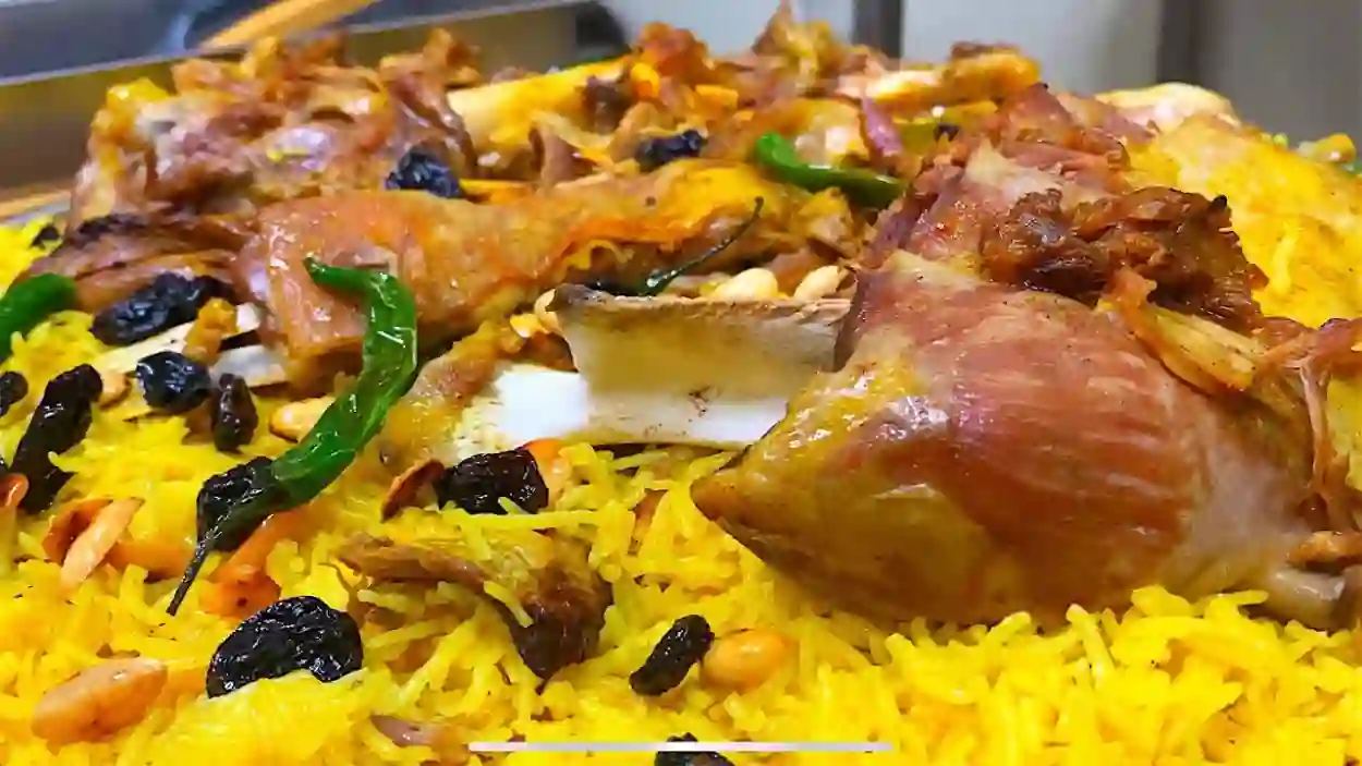 تحذير عاجل من الغذاء والدواء لا تاكلو المظبي والمندي في المطاعم التي تستخدم هذا النوع من الرز وبهارات الكبسة 