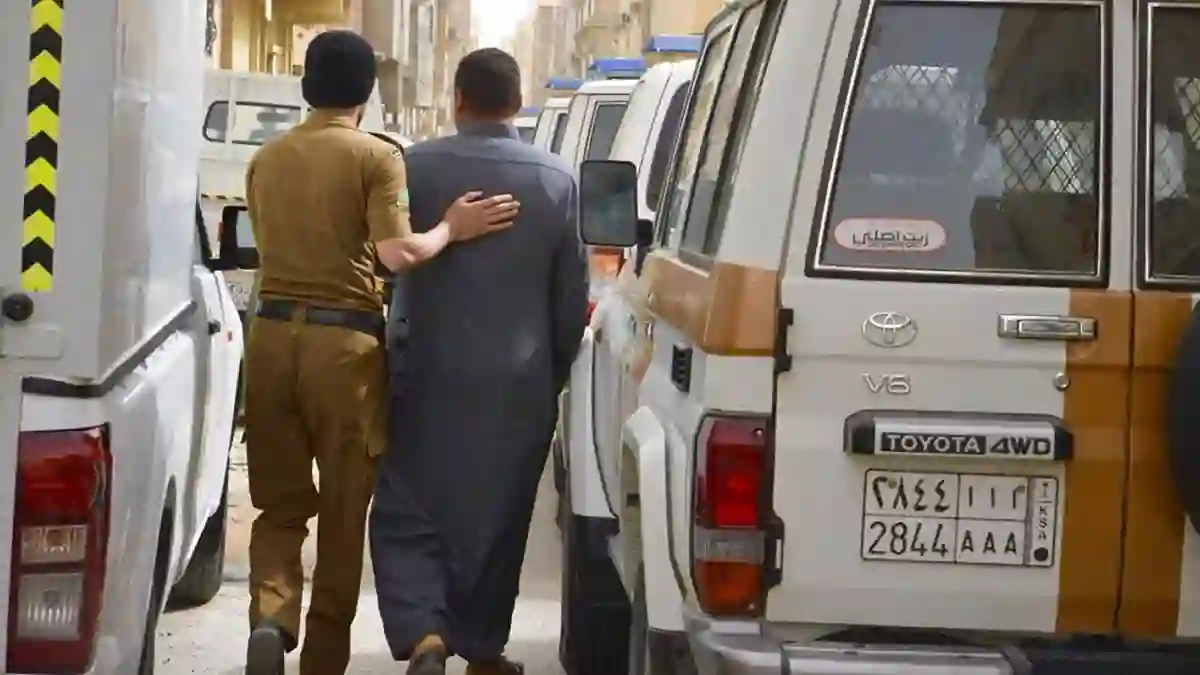 ضربة قاسية من الداخلية لهذه الفئات من المقيمين في السعودية وتحذير عاجل للبقية وهذا ما يجب عليهم فعله خلال الأيام القادمة لتجنب الترحيل