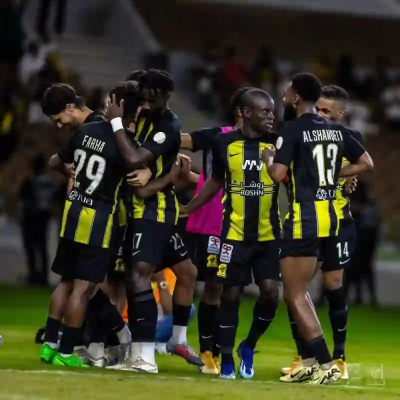 أزمة الاتحاد تسبب رحيل رباعي خط النار الأول والكشف عن مصير بنزيما 