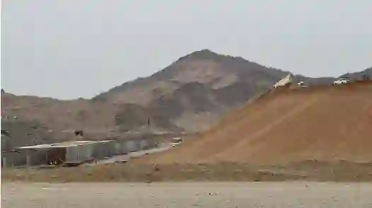 انطلاق الطريق المباشر الجديد بين جدة ومكة والذي يختصر المسافة بين جدة ومكة الى أقل من ربع ساعة والكشف عن السرعة القصوى المسموح بها على طريق جدة - مكة المباشر 