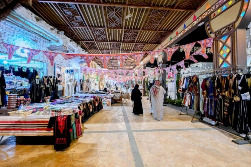 رسمياً ومن اليوم رفع الحد الادنى للأجور في كل هذه المهن في السعودية ليبدأ من 5500 ريال لجنسيات محددة 