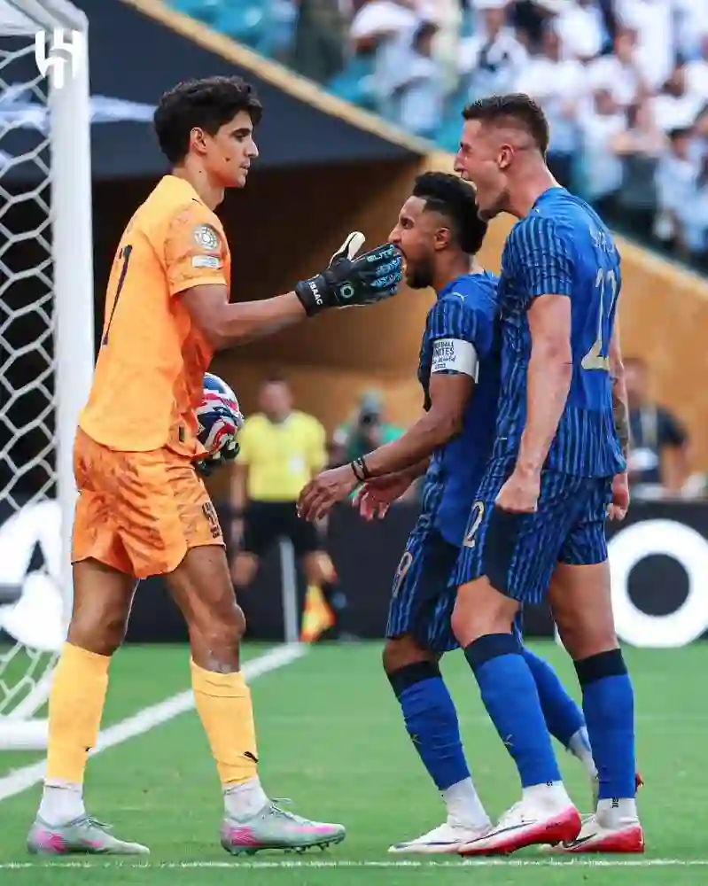 عاجل: استبعاد الهلال من برنامج الاستقطاب والدعم وصندوق الاستثمارات يلوح بالكرت الأحمر 