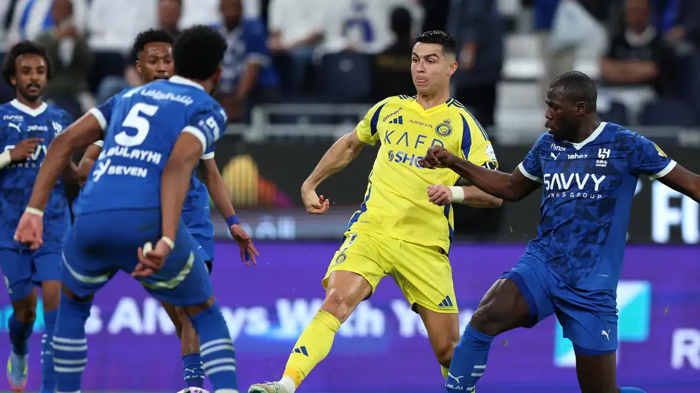 الهلال يفتح أبوابه لنجم النصر بعد رفضه للتجديد والسبب غير متوقع 