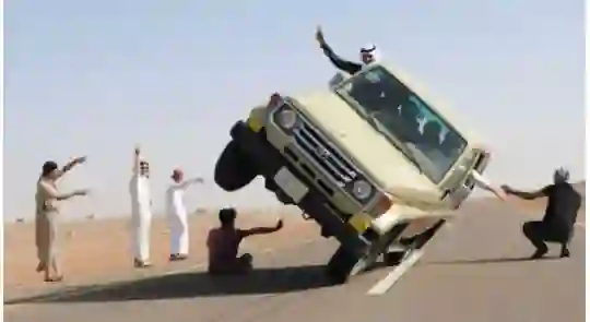 عاجل.. السعودية تبدأ حرب شرسة ضد رياضة الموت التي انتشرت بين الشباب وتكشف عن عدد ضحاياها والعقوبات التي ستطبق على المتورطين فيها 