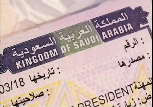 الموارد البشرية تعلن رسمياً السماح للمقيمين العودة للعمل في عشرة مهن بدون كفيل وتعلن فئات المقيمين المشمولين بالقرار 