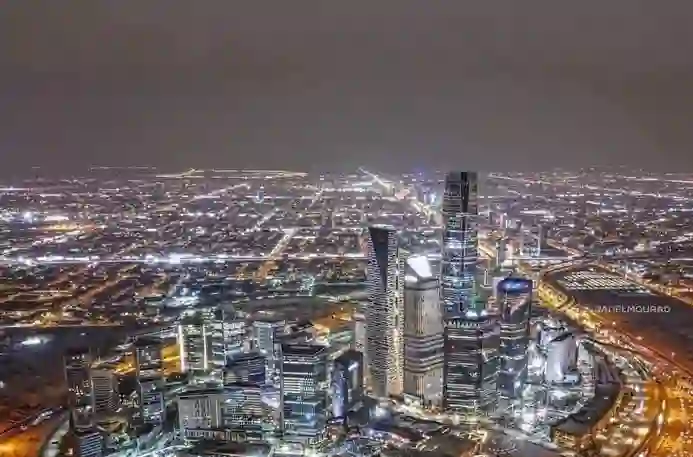 السعودية تعلن إلغاء التأشيرة المسبقة على القادمين من 60 دولة بينها دول عربية وإسلامية 