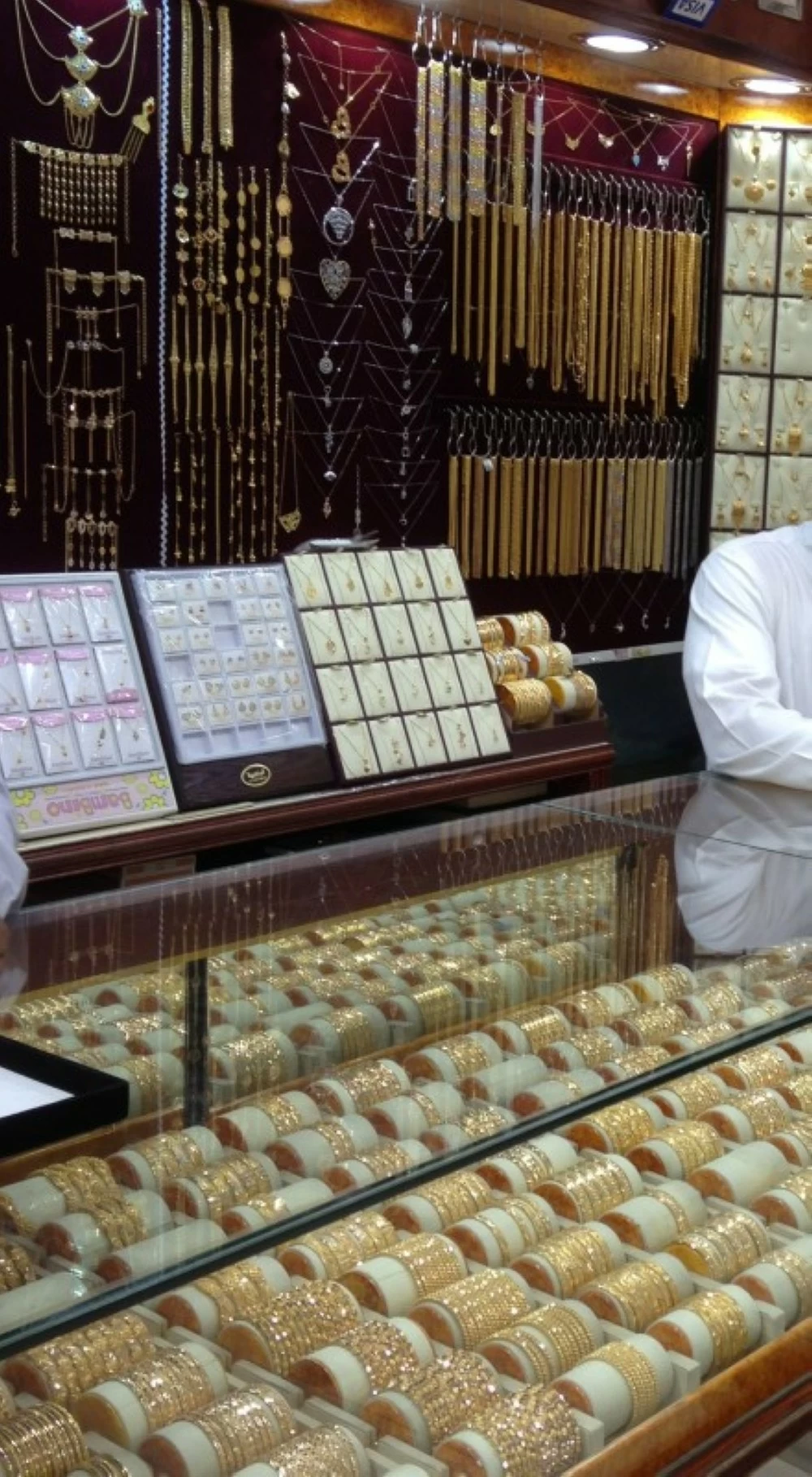 حصري.. سعر الذهب في السعودية يتسبب في كارثة لعروس في ليلة زفافها 