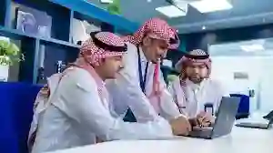 الحكومة السعودية.. الزي الوطني السعودي إلزامي على جميع موظفي الجهات الحكومية