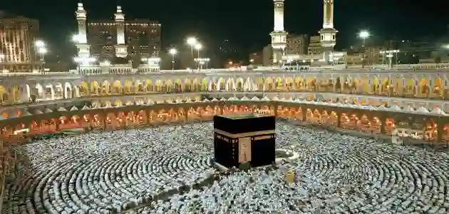 من اللي عنده مفاتيح الكعبة؟ 