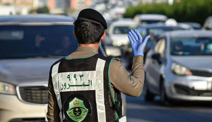 المرور السعودي يعلن عن شروط ورسوم ومتطلبات جديدة لتجديد رخصة القيادة 10 سنوات وموعد بداية تطبيق القرار 