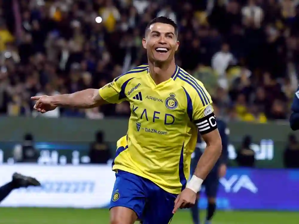 رونالدو يغادر النصر رسمياً ومحاولات أخيرة لإبقائه في السعودية والخيارات تنحصر بين هاذان الناديان 