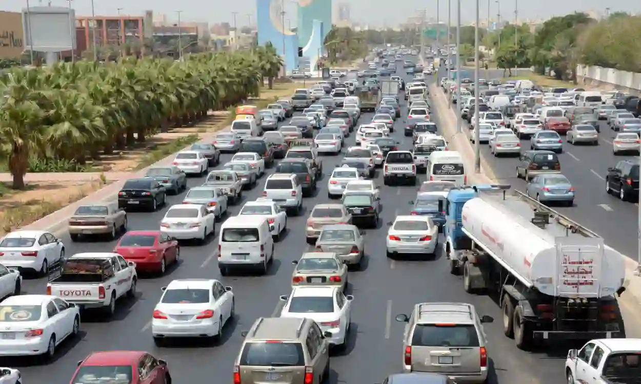 أمانة الرياض تعلن البدء في شبكة طرق جديدة بطول 500 كيلو متر لتنهي مشاكل الازدحام المروري في العاصمة وتحدد تاريخ تشغيل المشروع 